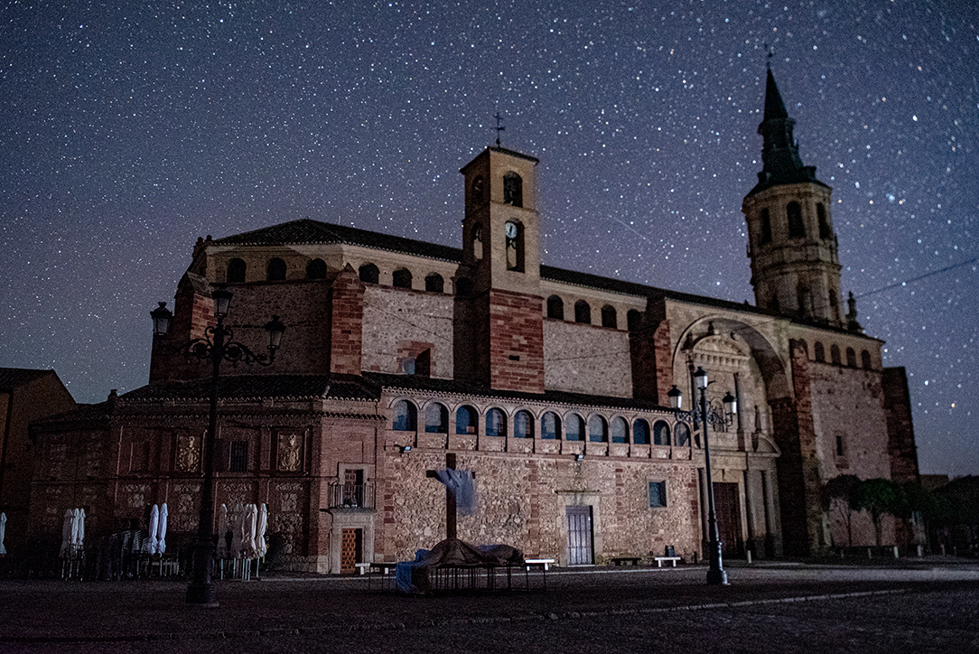 Parroquia Santa Catalina durante el apagón del 28 de abril de 2025. Foto Digitalhambra