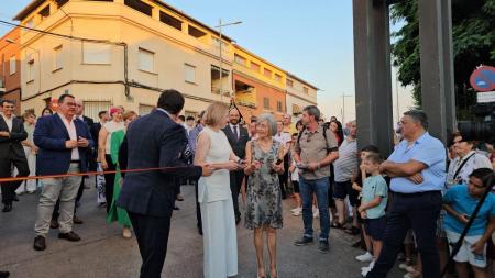 Corte de cinta inaugural