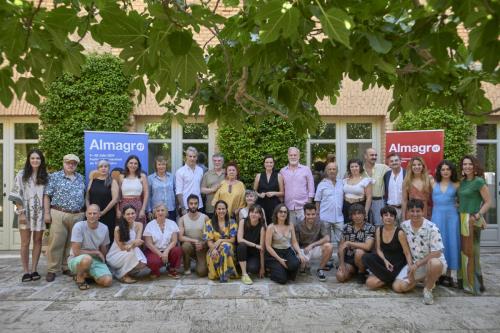 Foto de familia en la el parador de Almagro