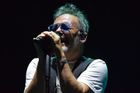 Santi-Balmes-vocalista-de-Love-of-lesbian